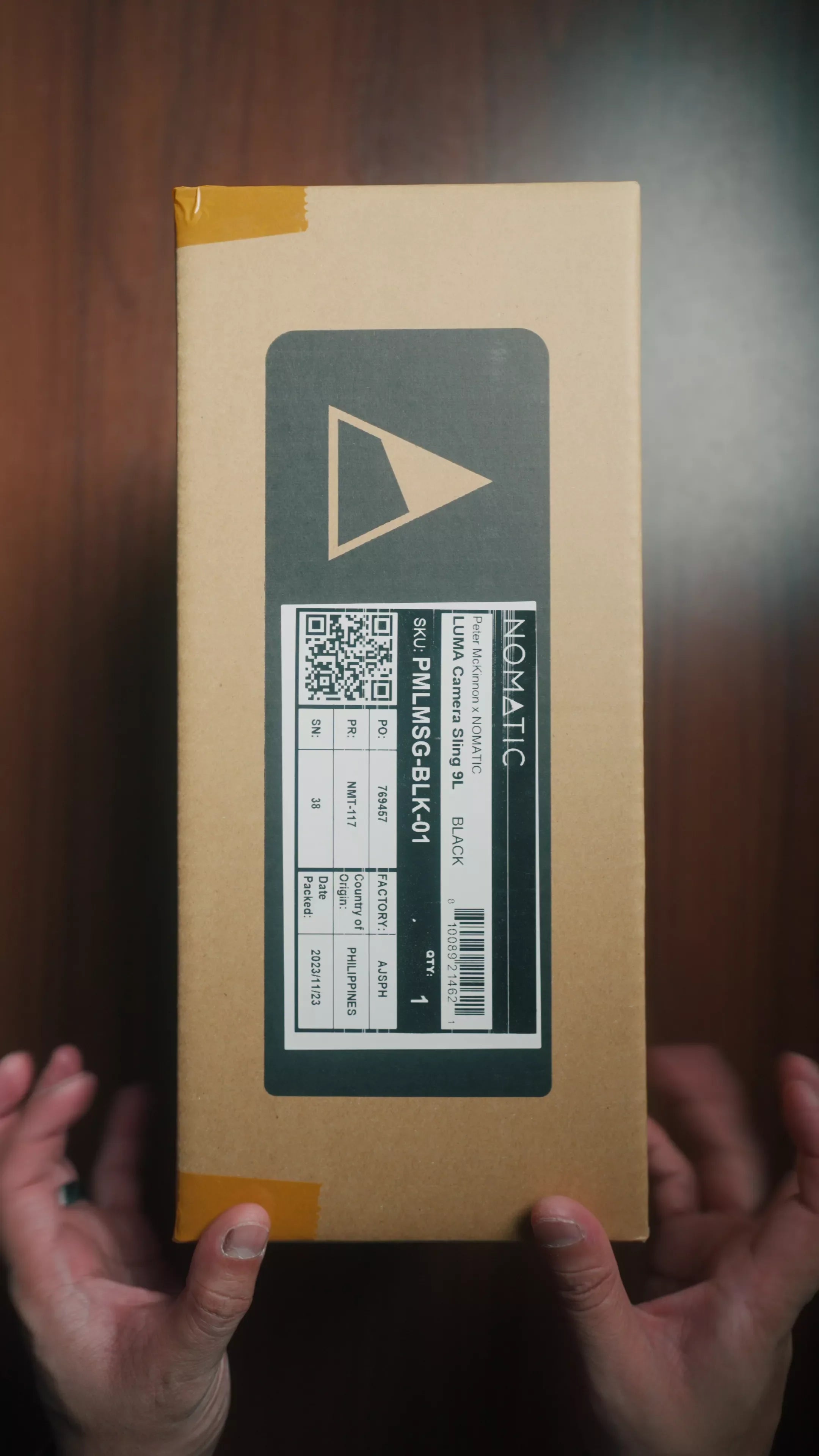 Luma Camera Sling 9L